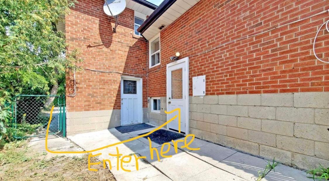 Cozy & Convenient 2-Bedroom Apartment With Private Entrance Toronto Exteriér fotografie